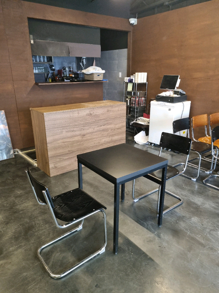 미드센츄리 식탁의자세트 이미지