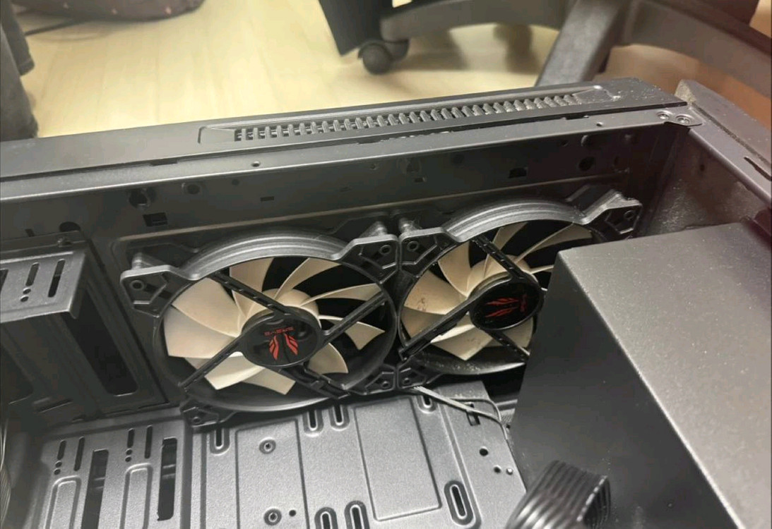 컴퓨터 pc 본체 판매합니다 [i7 12700 + 렘 32g + rx6600 + 녹투아 쿨러 + 윈도우11홈 정품] 이미지