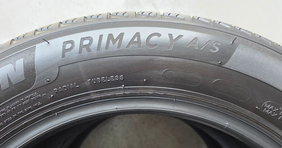 235 55 19 미쉐린 프라이머시AS 중고타이어 팝니다 이미지