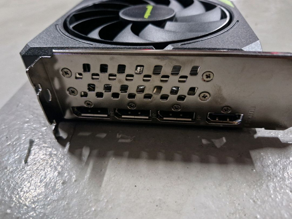 만리 RTX 5060 8GB 이미지