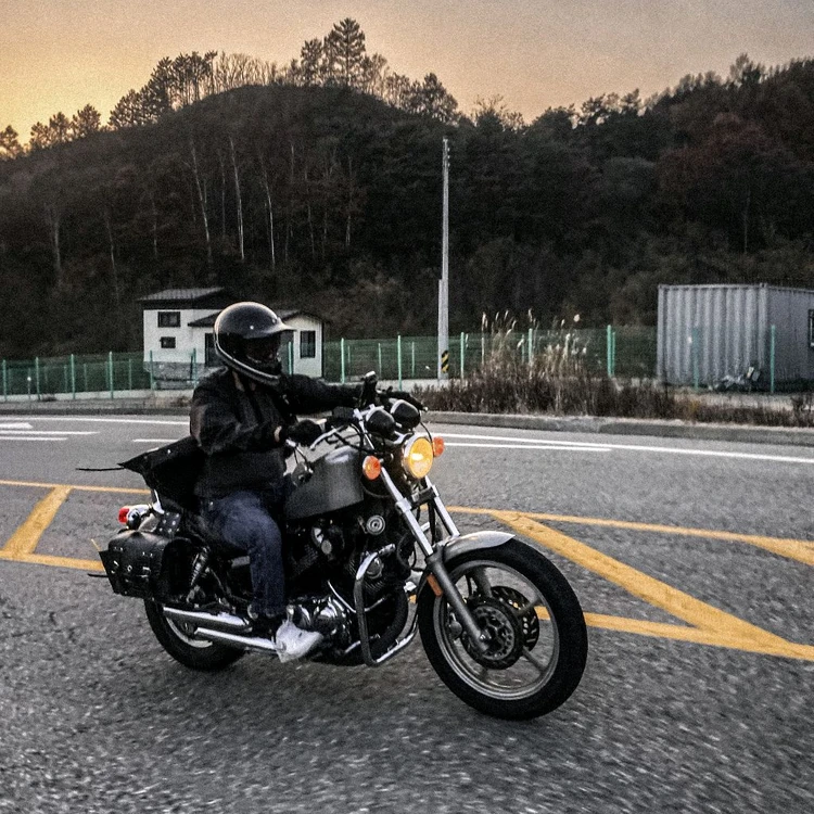 야마하 비라고750 클래식 아메리칸 오토바이 판매합니다. 이미지
