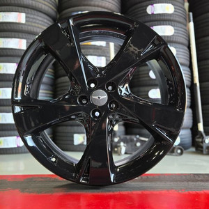 제네시스 GV80 22인치 유광블랙 중고휠 한대분 판매 이미지