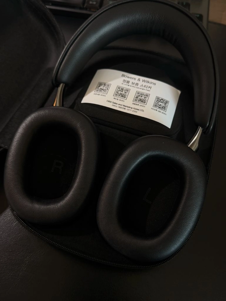 B&W(Bowers & Wilkins) Px8 S2 헤드폰 이미지