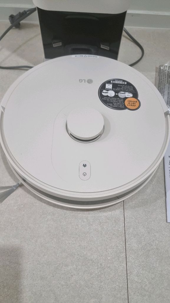 LG 로봇청소기 R5 특S급 판매해요 이미지