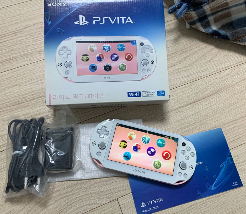 [초레어 핑크 비타] 소니 PS Vita 2세대 핑크 비타 2세대 비타 이미지