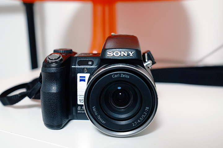 소니 하이엔드디카 사이버샷 DSC-H9 팝니다(신품호환베터리, 메모리스틱DUO 포함) 이미지