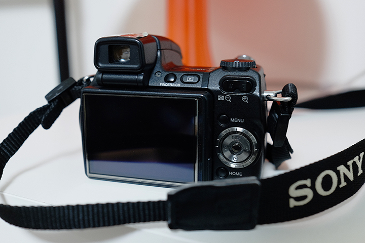 소니 하이엔드디카 사이버샷 DSC-H9 팝니다(신품호환베터리, 메모리스틱DUO 포함) 이미지