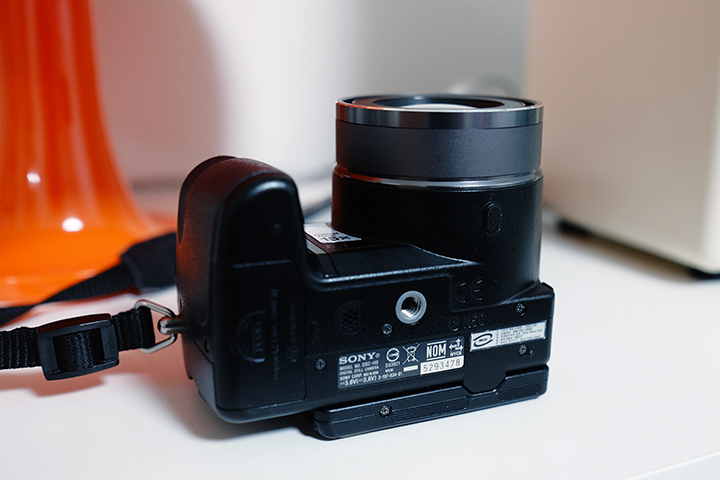 소니 하이엔드디카 사이버샷 DSC-H9 팝니다(신품호환베터리, 메모리스틱DUO 포함) 이미지