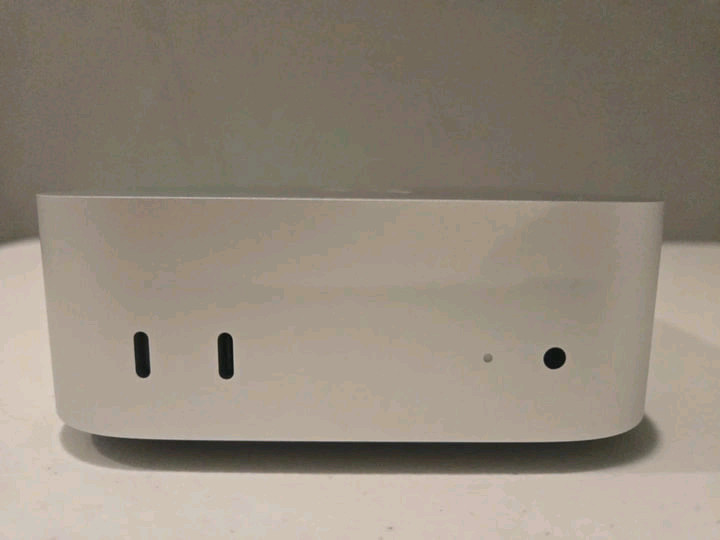 애플 맥 미니 M4 + SK하이닉스 2TB SSD 이미지