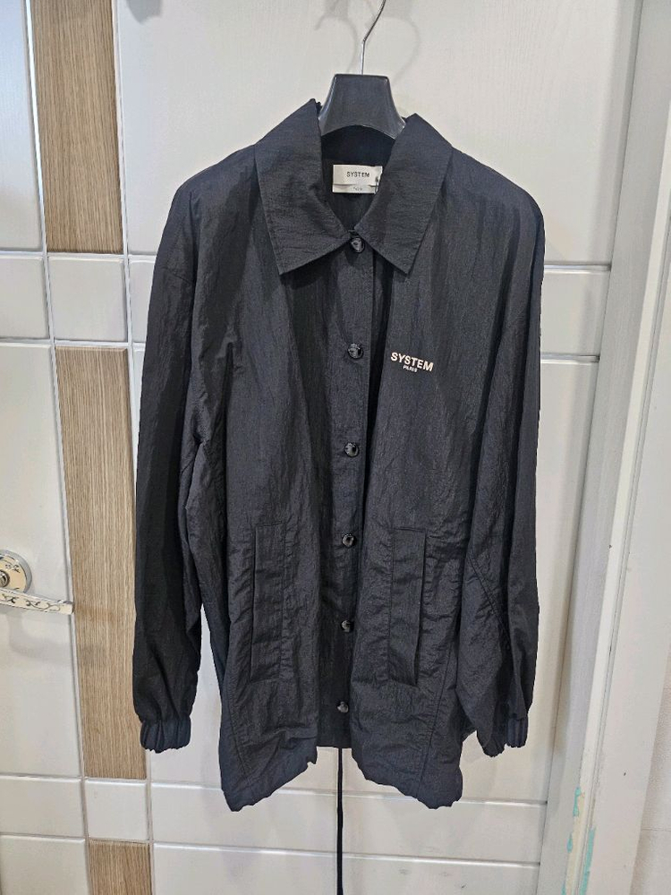 시스템 백 레터링 드로우스트링 블랙 점퍼 이미지