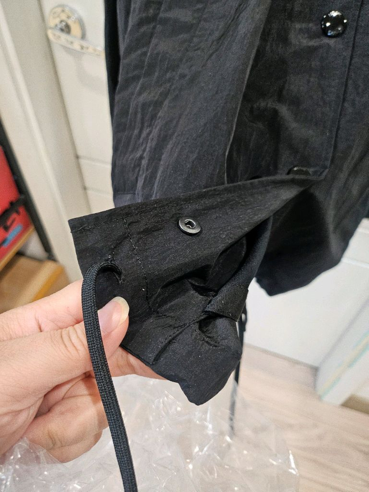 시스템 백 레터링 드로우스트링 블랙 점퍼 이미지