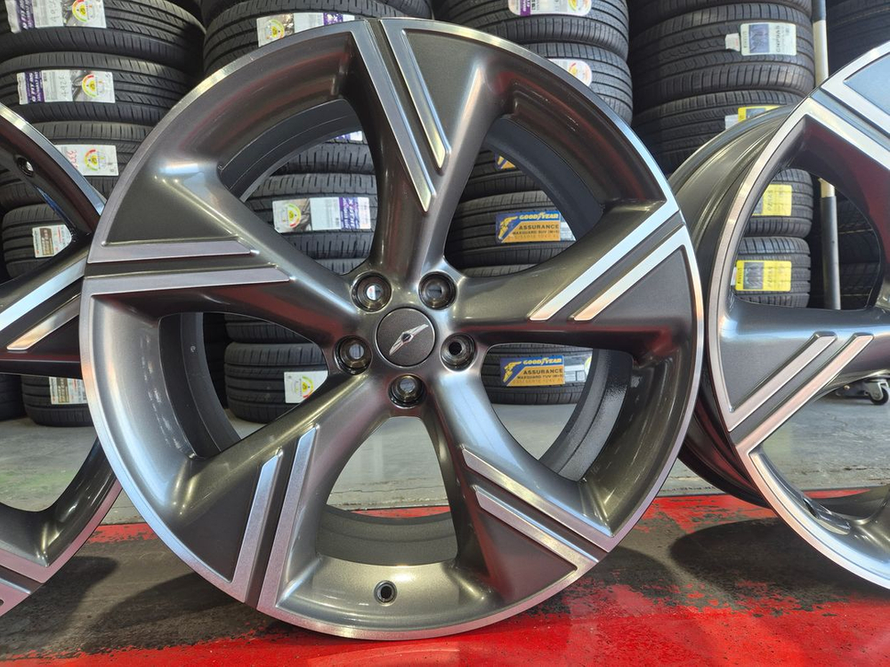 제네시스 GV80 22인치 페이스리프트 중고 휠타이어 세트 판매 이미지