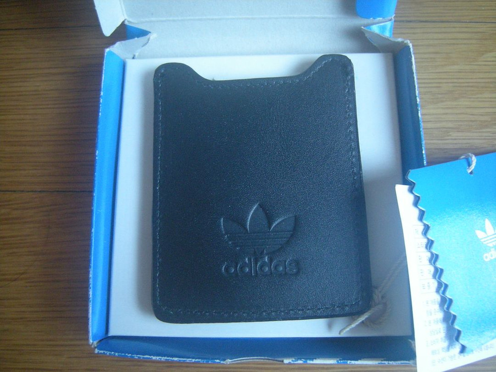 아디다스 오리지널 플립지갑 한정판레어/나이키조던acg 아노락 악세사리 노스페이스 러닝조깅캠핑등산자전거 스투시 아이폰 이미지