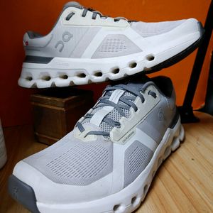 온러닝 클라우드러너2(US10.5표기285추천사이즈280) 이미지