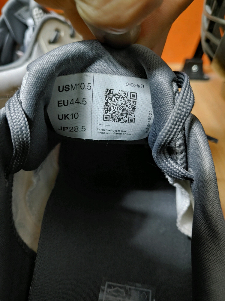 온러닝 클라우드러너2(US10.5표기285추천사이즈280) 이미지