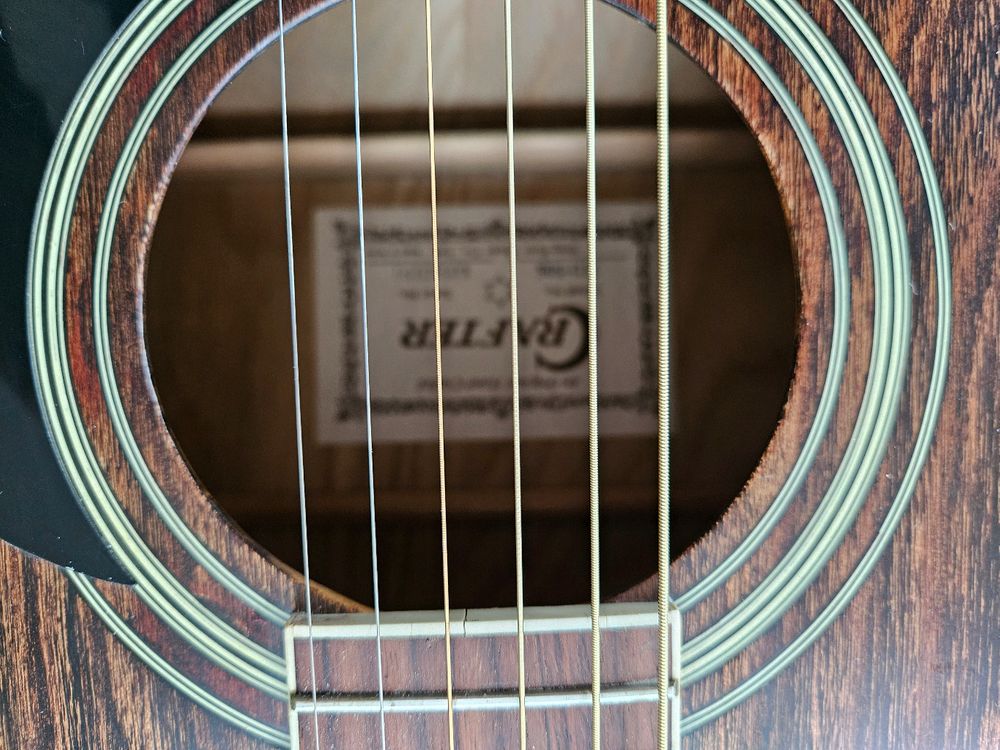 기타 두 대 이미지