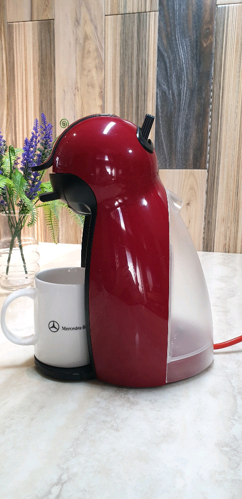 네스카페 돌체구스토 피콜로 커피머신 레드 이미지