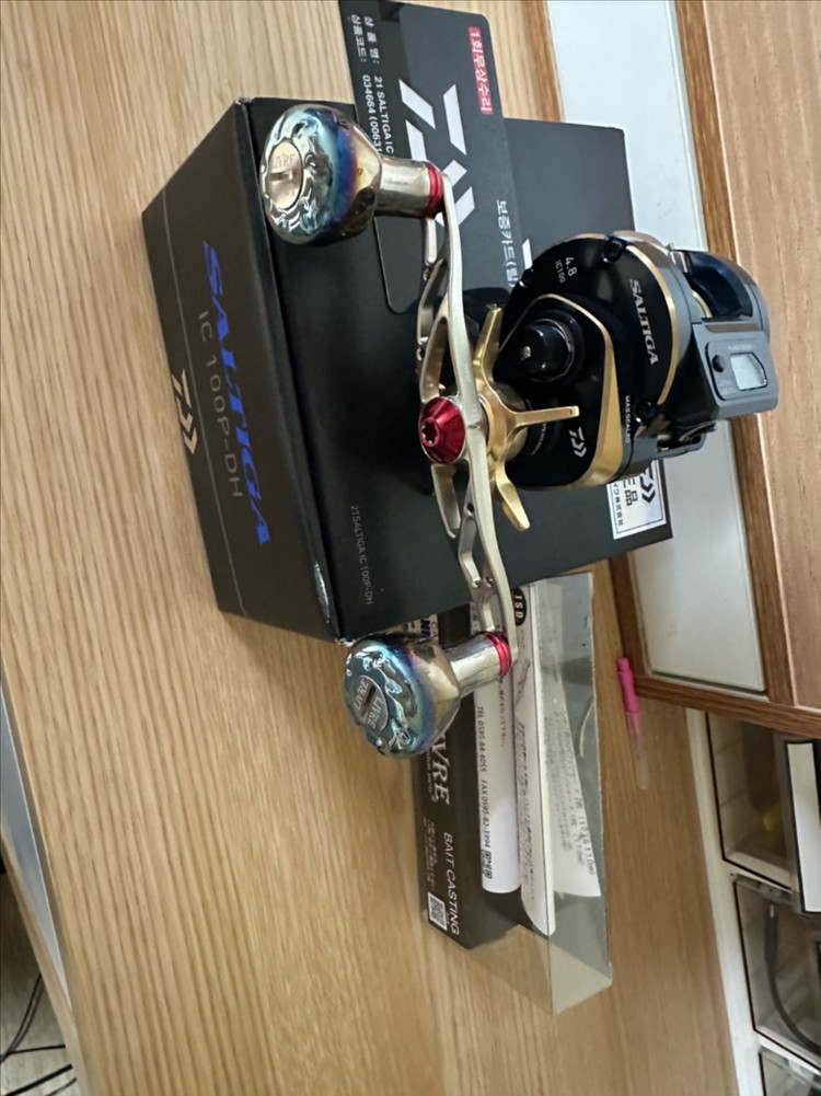 다이와 솔티가 ic 100p 리브레 핸들 우핸 이미지