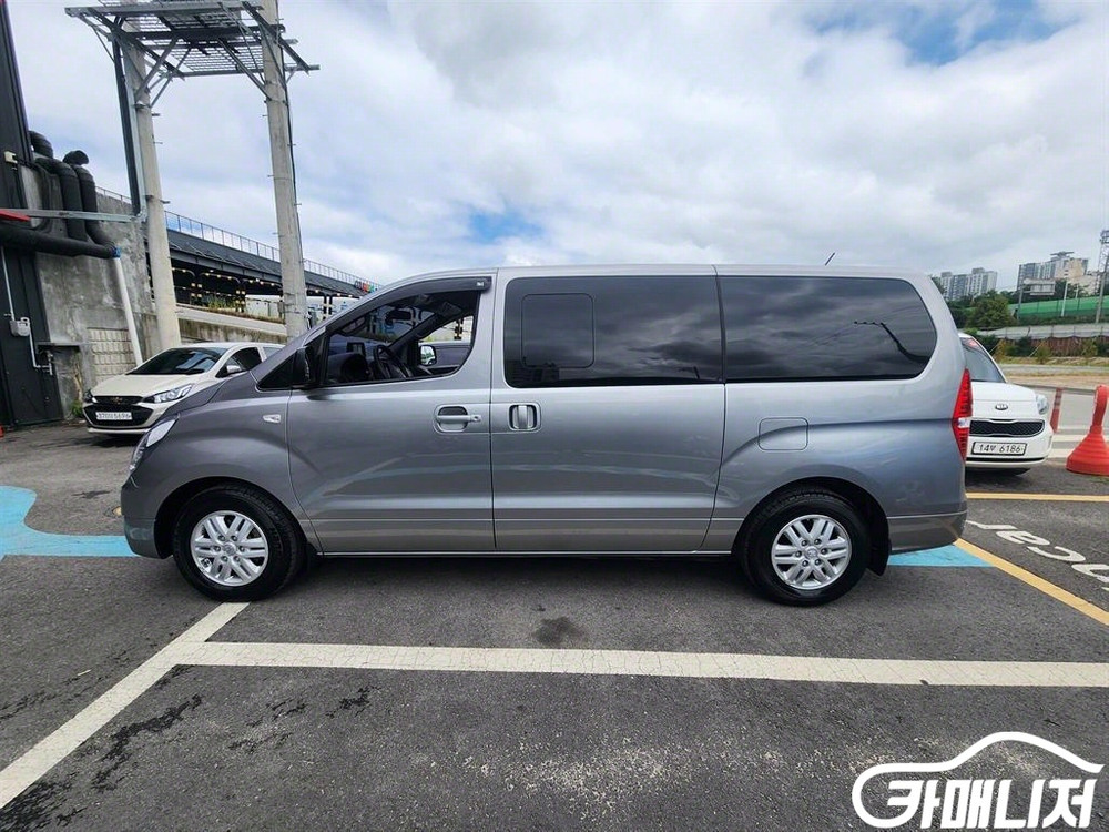 [현대]그랜드 스타렉스 밴 5인승 스마트 #4월특가 이미지