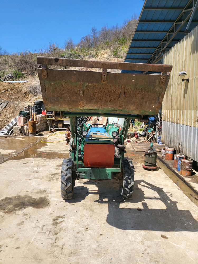 동양25마력 트랙터 이미지