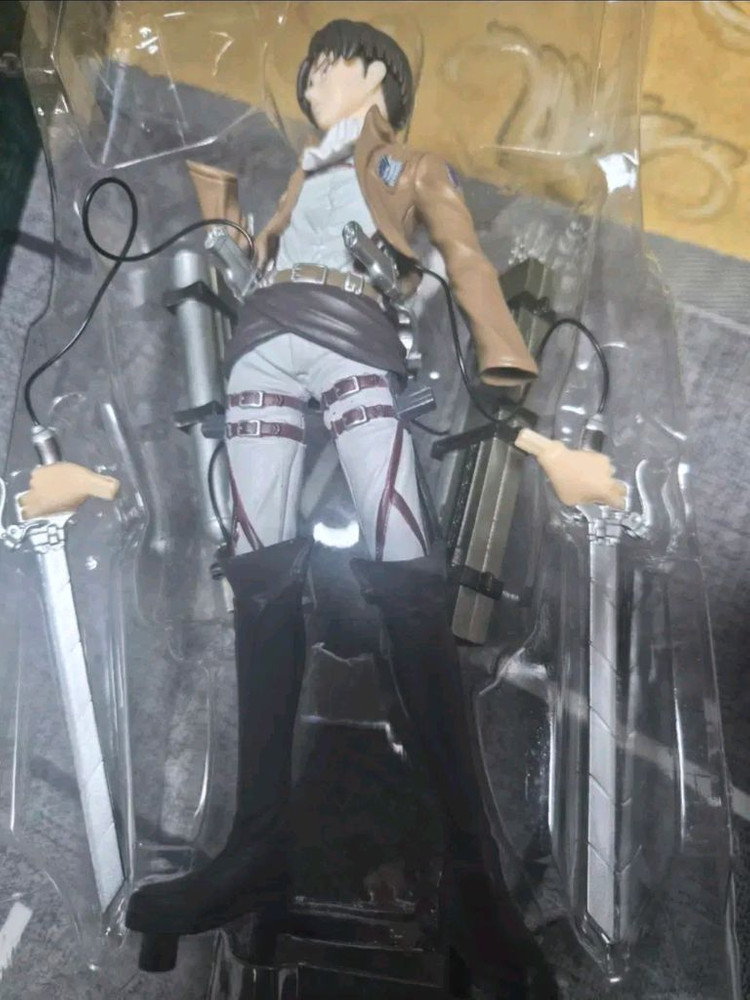 정품 세가 리바이 조사병단 리바이병장 진격거 진격의거인 피규어 이미지