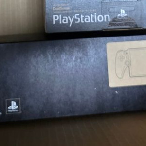 일괄)PS5 30주년 포탈 + 메탈기어솔리드 델타 한정판 이미지