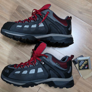 [정품 새제품] 노스페이스 남성 고어텍스 등산화 팝니다. 이미지