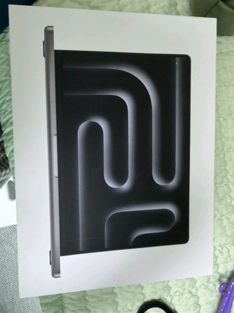 맥북 프로 14인치 M3 24년 4월제조 이미지