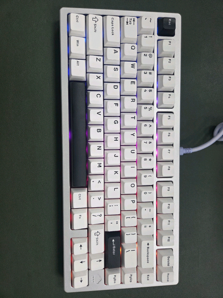 레인75 풀알루키보드 중옵 바이올렛 이미지