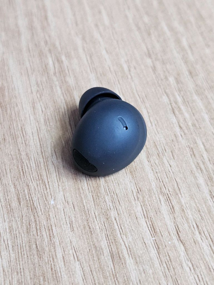 갤럭시 버즈2프로 그라파이트 오른쪽 SM-R510 이미지