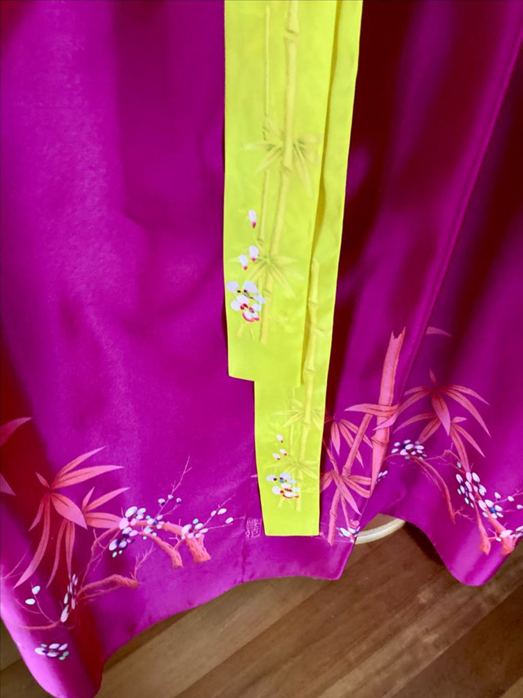 여성 고급 전통 한복(택포) 이미지