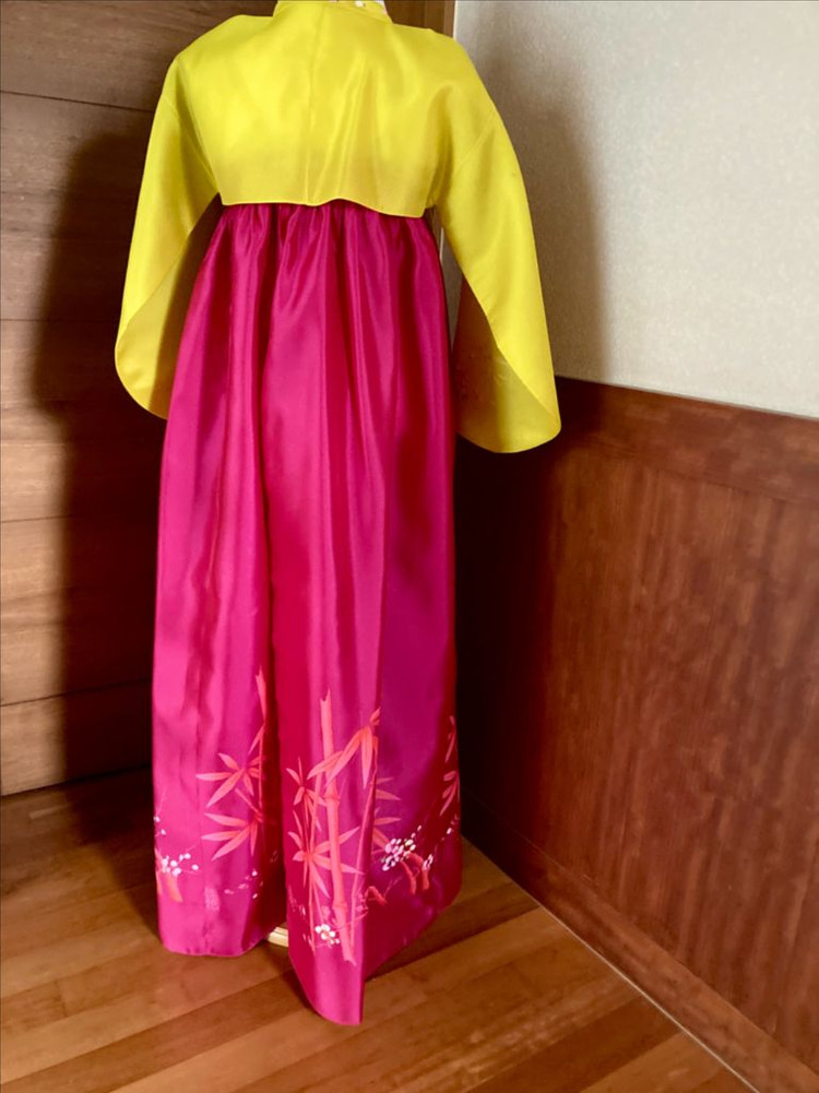 여성 고급 전통 한복(택포) 이미지