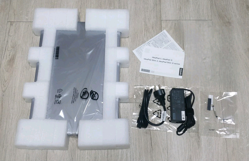 레노버 아이디어패드 슬림 17ABA7 17인치 노트북 팝니다. 이미지