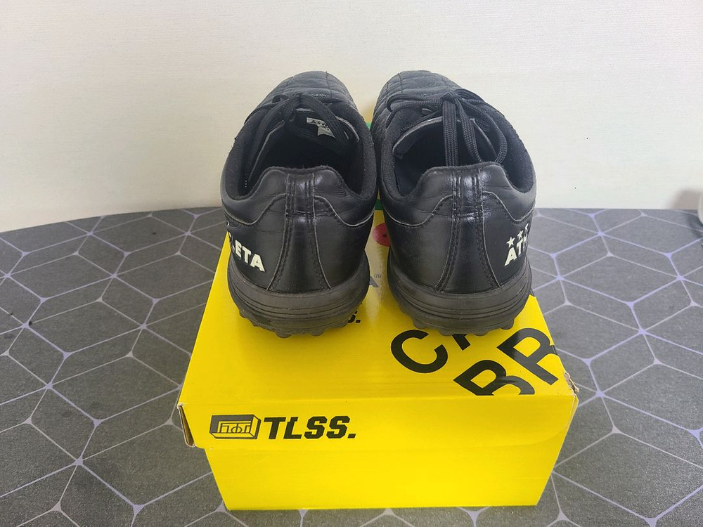 [245] 아슬레타 a005 풋살화 이미지