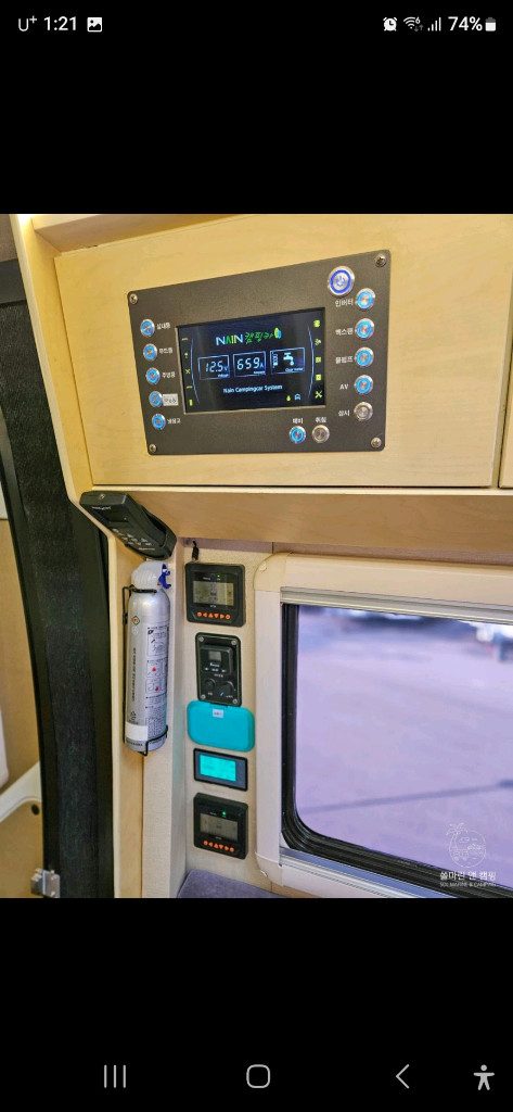 르노마스터 나인팝업 캠핑카 이미지