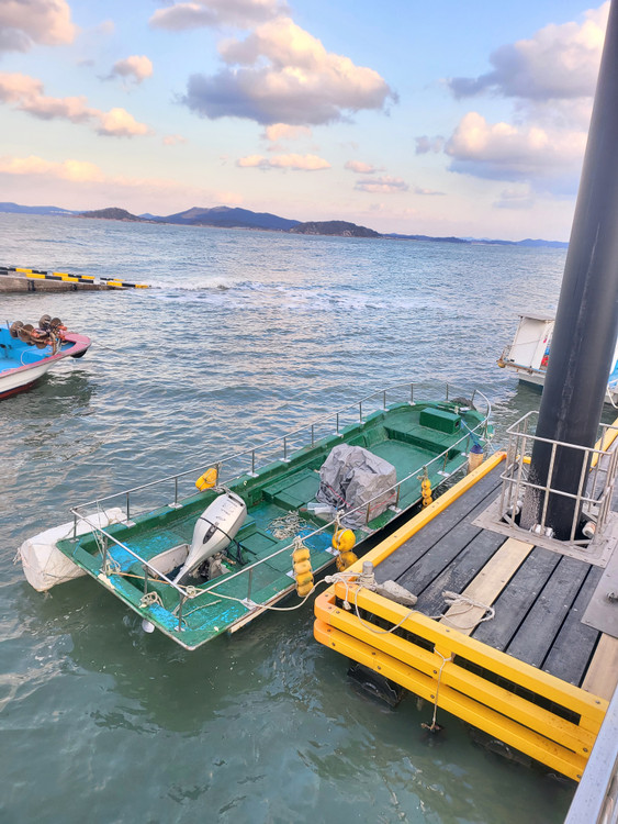 혼다 90마력 4싸 레저보트 낚시배 판매 이미지