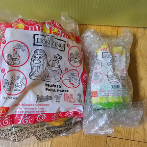 고전 해피밀 맥토이 맥도날드 롯데리아 디즈니 라이온킹 이미지