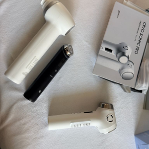 글로우엠 크라이오 소닉 프로 화이트 색상입니다- 풀박스 구성 이미지