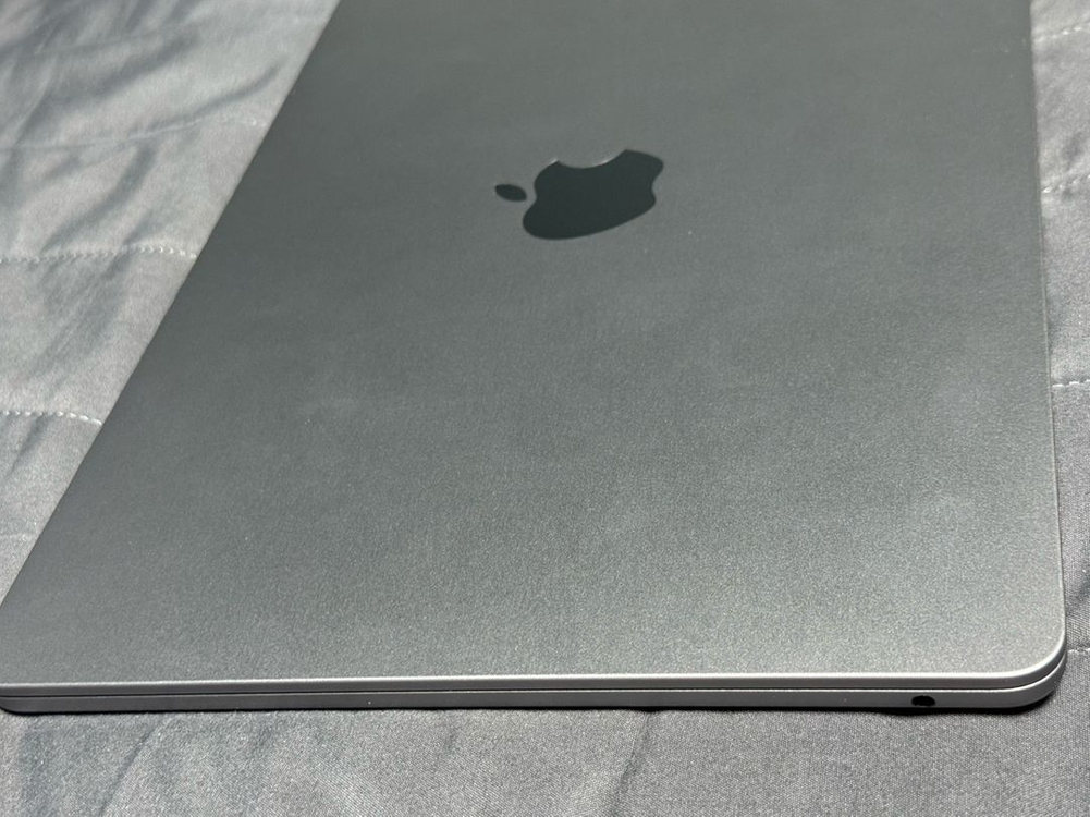 맥북에어m2 13인치 8/256GB 이미지