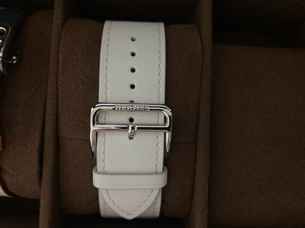 애플워치 에르메스 45mm화이트 가죽 스트랩 이미지