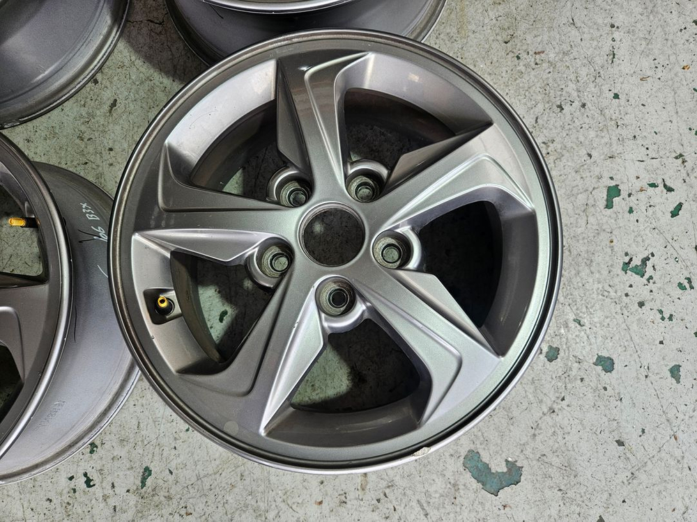 중고 아반떼 CN7 15인치 휠 판매 195 65 15인치 휠 이미지