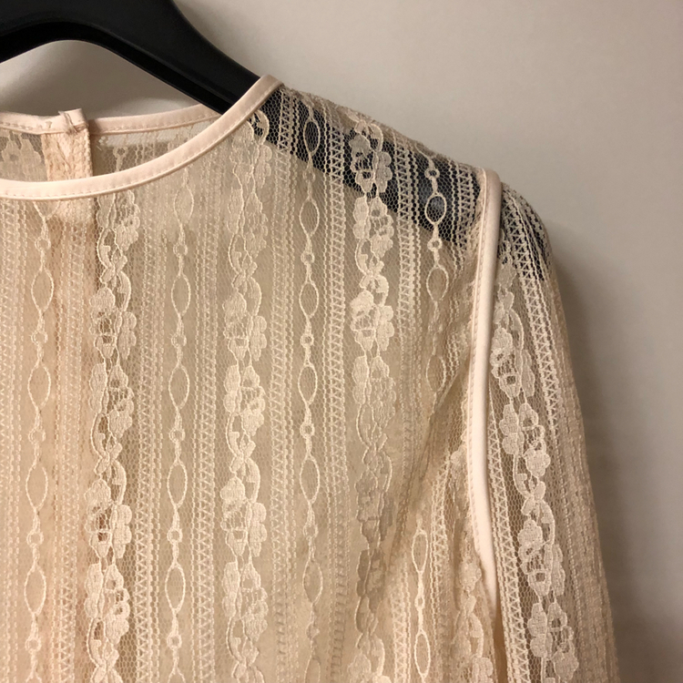 나흐나흐 리본타이 제작 레이스 블라우스 시스루 이미지