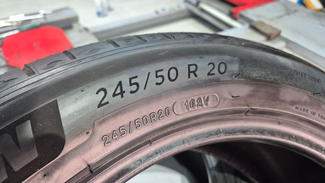 중고 타이어 245 50 20 미쉐린 프라이머시투어AS 2455020 이미지