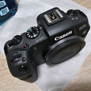 민트급 캐논 EOS RP 풀박 + 24-50mm 4.5-6.3 렌즈 이미지