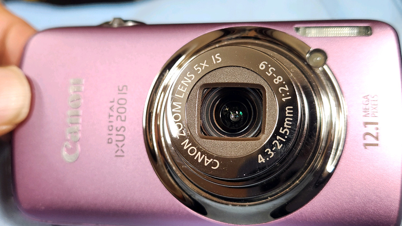 캐논 IXUS 200 is 익서스 200 is 빈티지 핑크색 디카 이미지