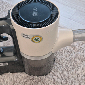 LG 코드제로 오브제 무선청소기 본체만팝니다 이미지