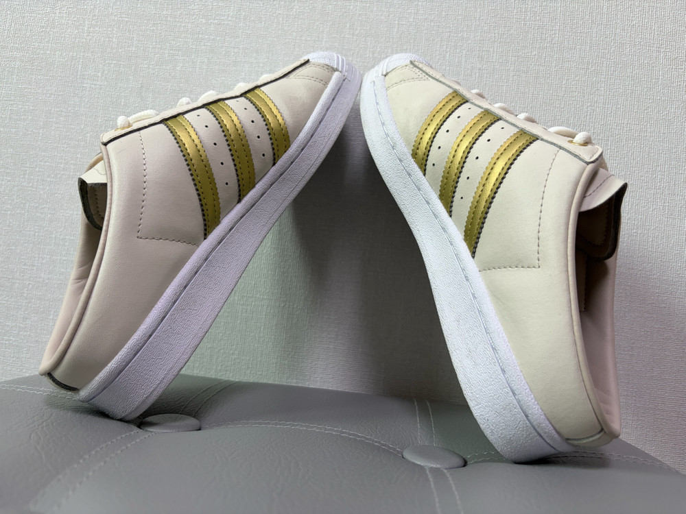 아디다스 슈퍼스타 뮬 240 이미지