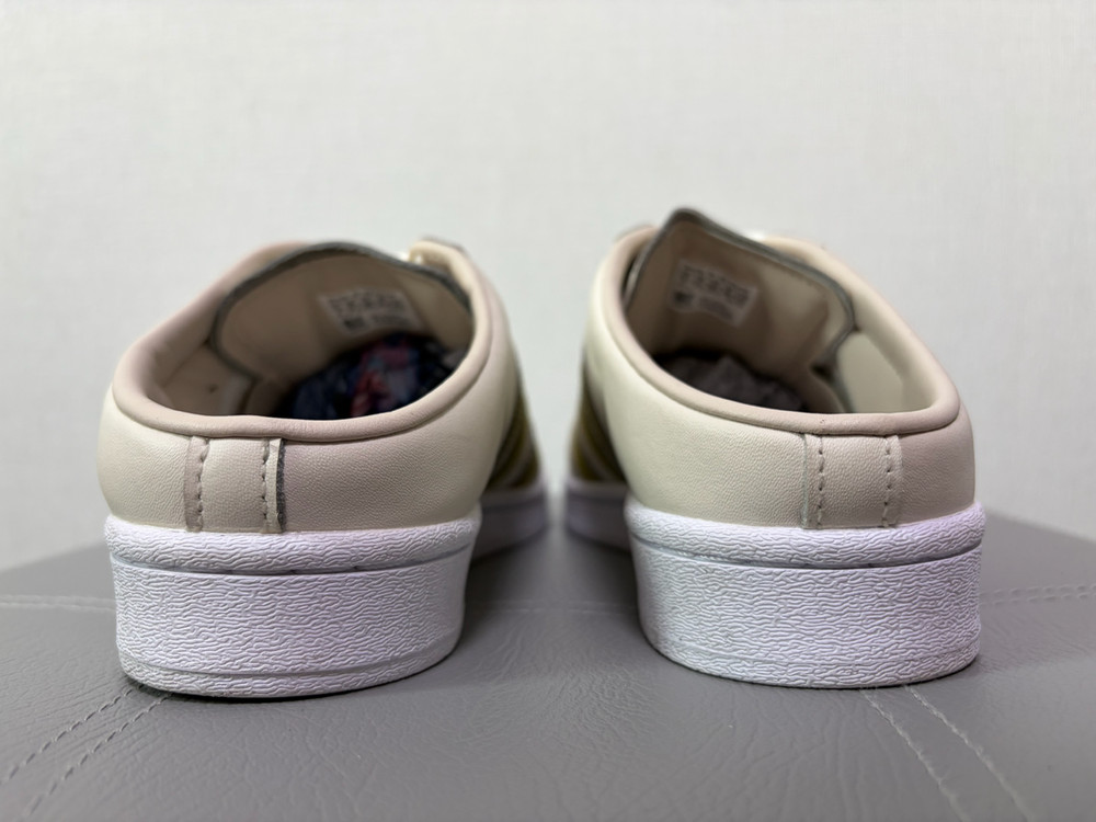 아디다스 슈퍼스타 뮬 240 이미지