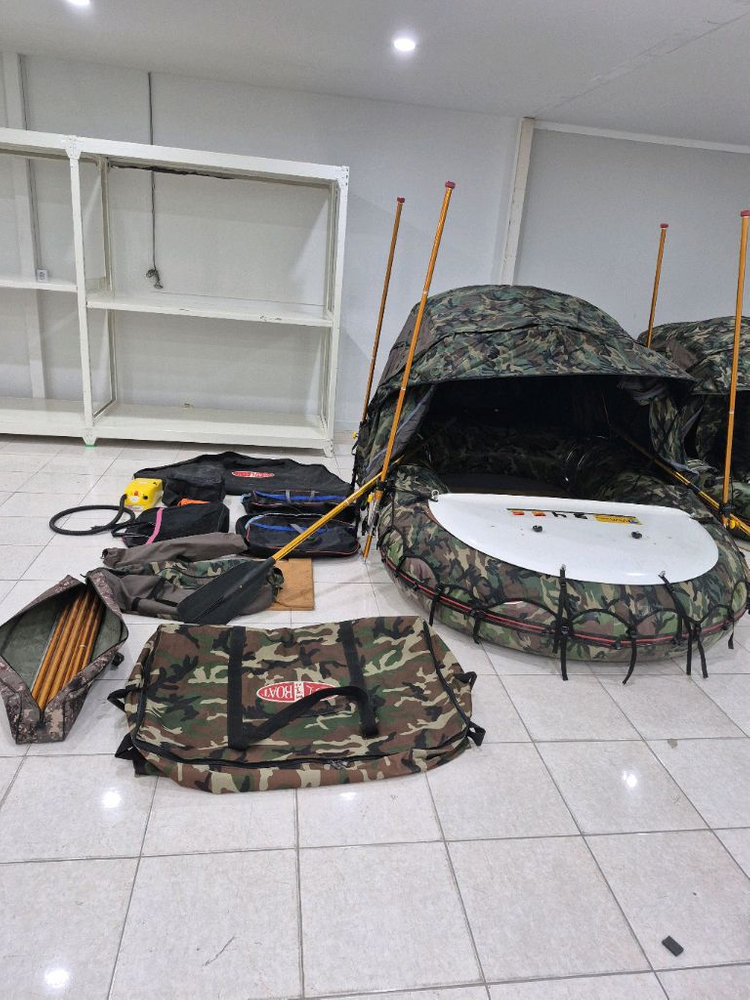 비바 수퍼탱크 310 풀세트 낚시보트 가이드모터장착 1회사용 상태 굿 넉넉한 공간과 안정감 이미지