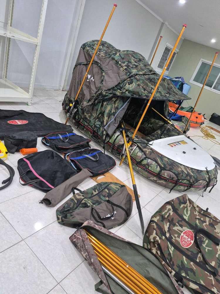 비바 수퍼탱크 310 풀세트 낚시보트 가이드모터장착 1회사용 상태 굿 넉넉한 공간과 안정감 이미지